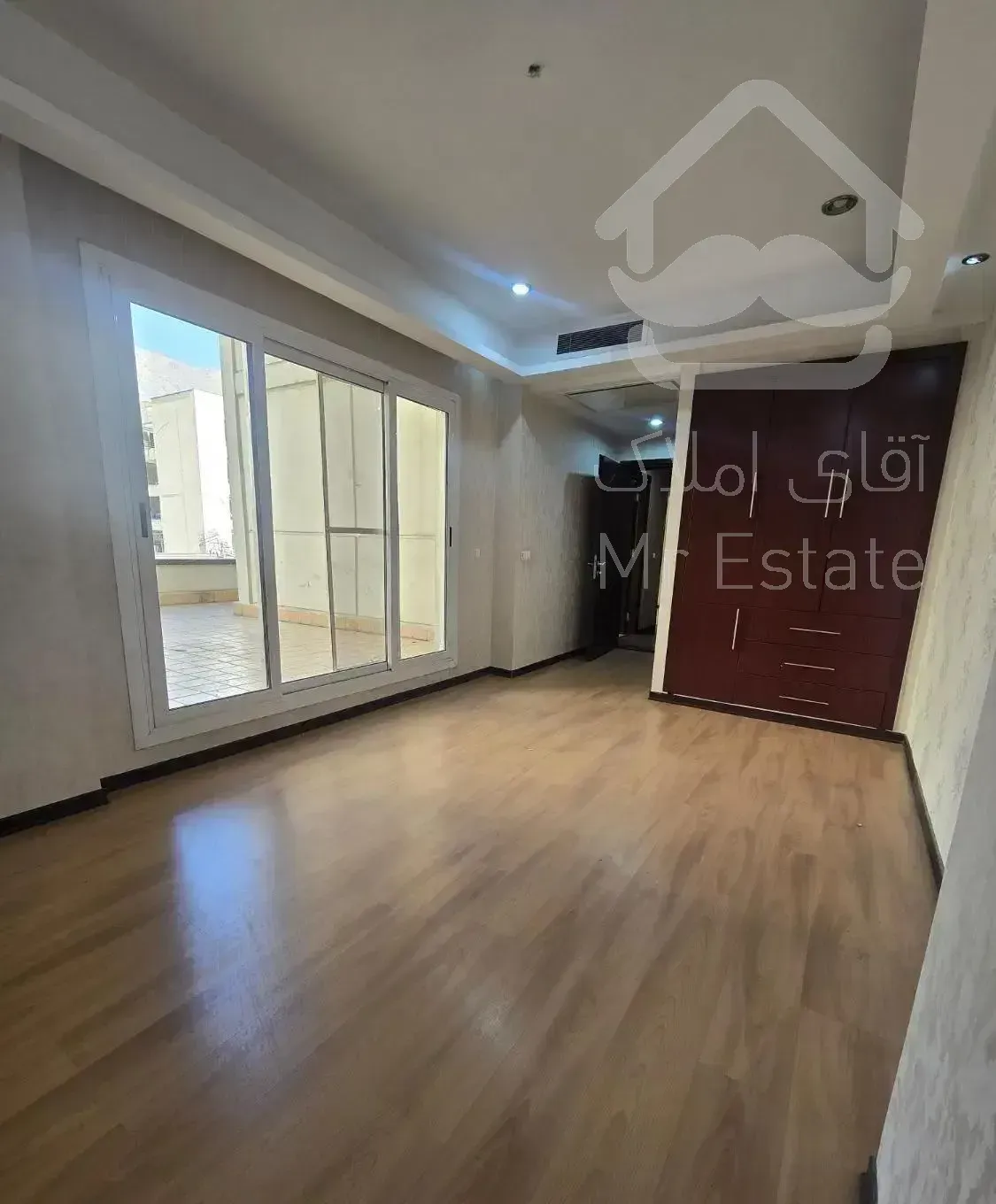 آپارتمان ۱۵۰ متری ۳خواب مشاعات فول ولنجک