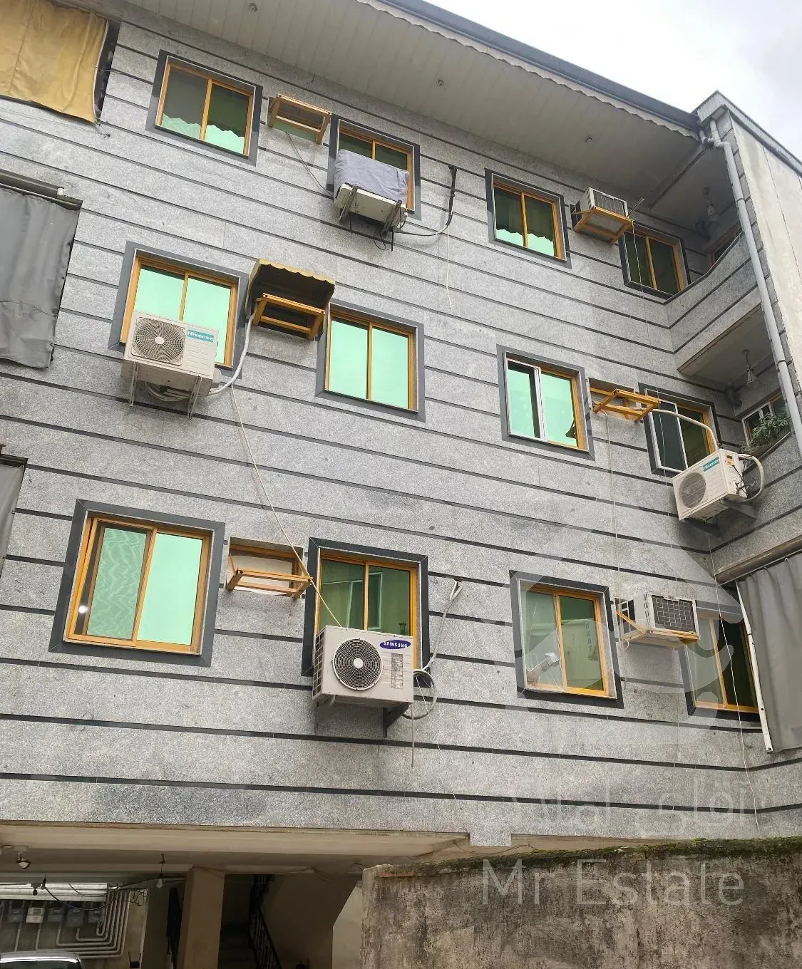 آپارتمان مرکز شهر صومعه سرا