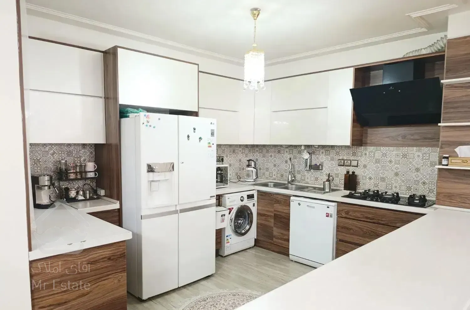 ۸۵متر دو‌خواب /فول بازسازی/ملک لو