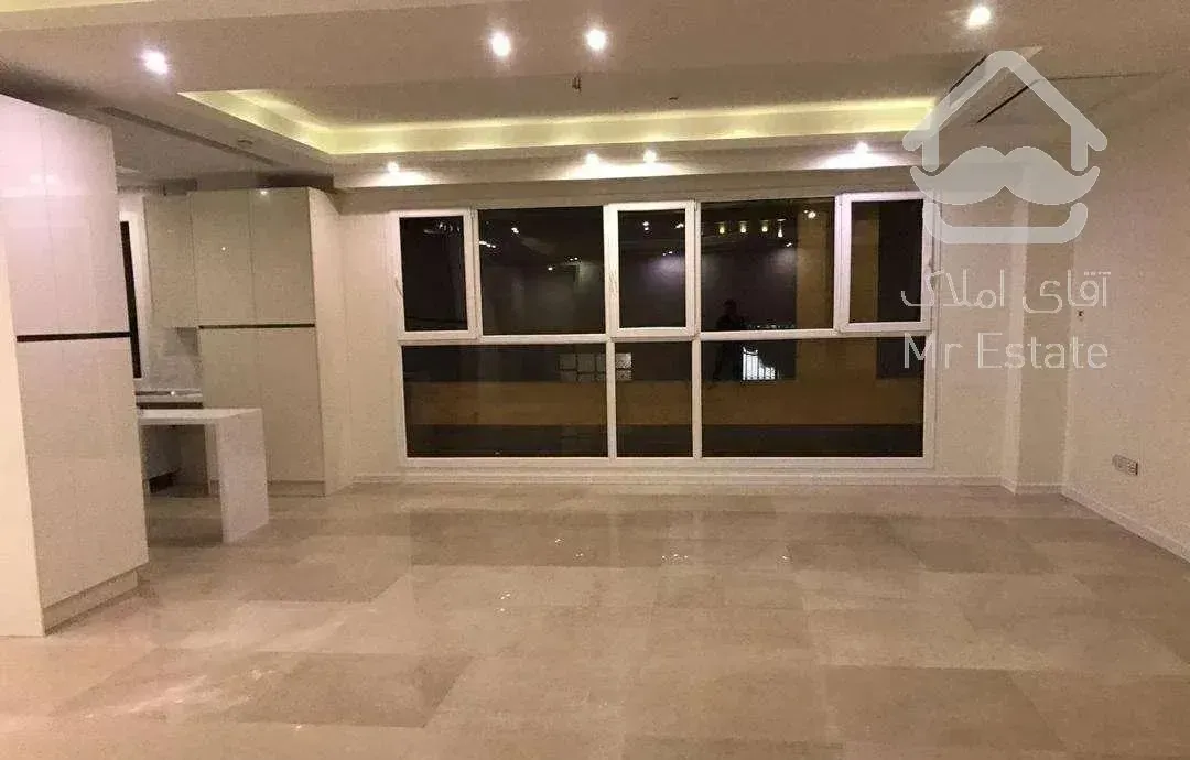 مروارید بالای کاج      ۱۵۰متر      ۲ پارکینگ سندی