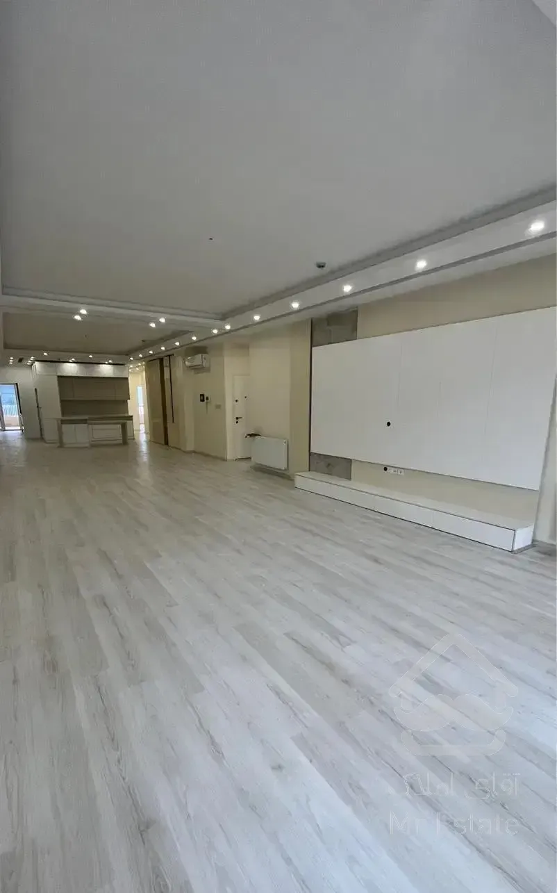 رهن و اجاره واحد ۳۲۰ متری فول در بلوارگیلان گلسار