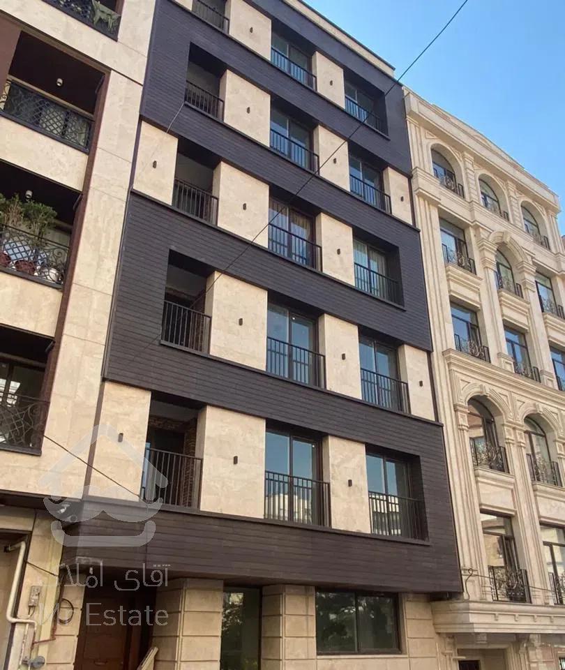 آپارتمان۱۳۲متری،۳خوابه کلید نخورده