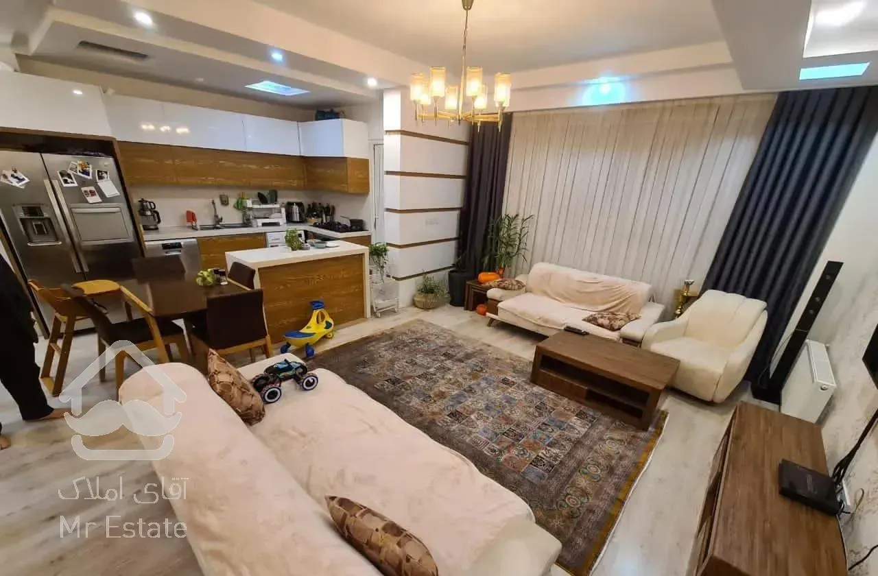 بلوار فردوس  ۱۲۵متر ۳خ  فول بازسازی  تخیله