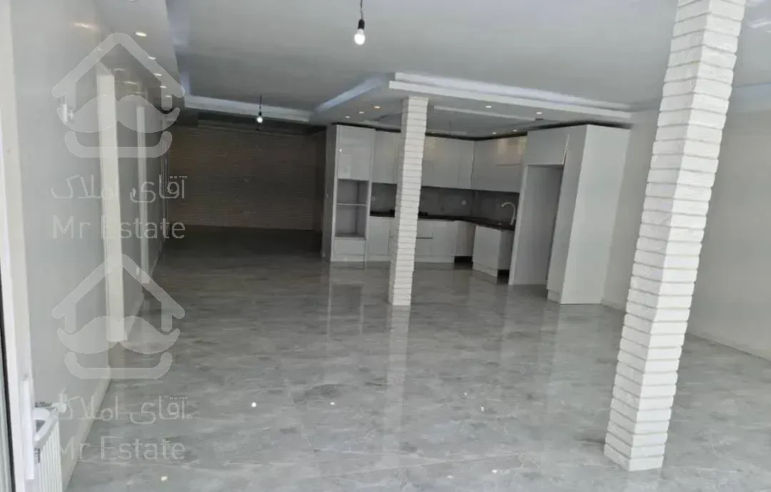 واحد بازسازی شده با 200 متر حیاط مستقل