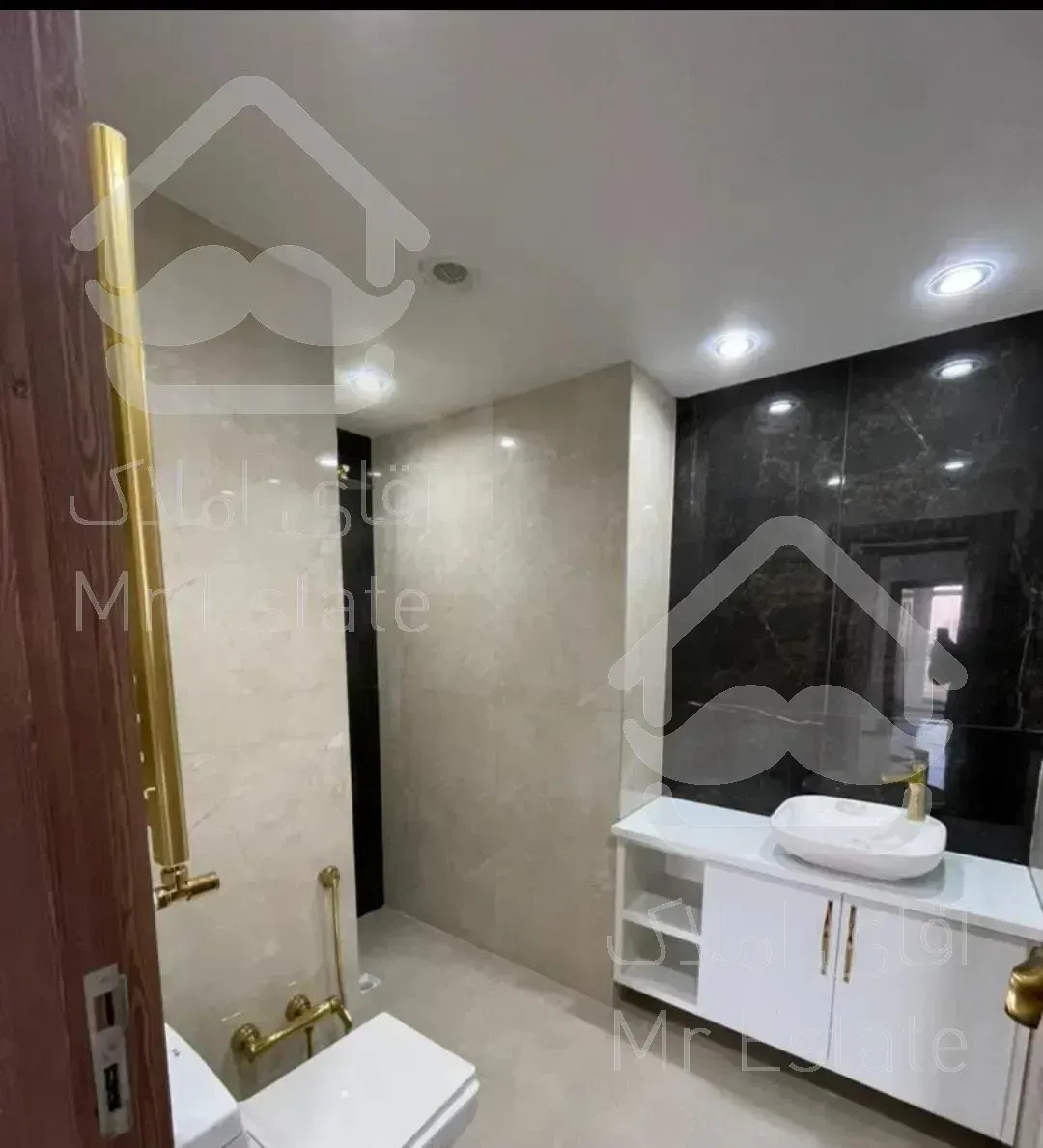 اپارتمان ۱۶۰ متر کلیدنخورده«ویو ابدی»دریاچه چیتگر