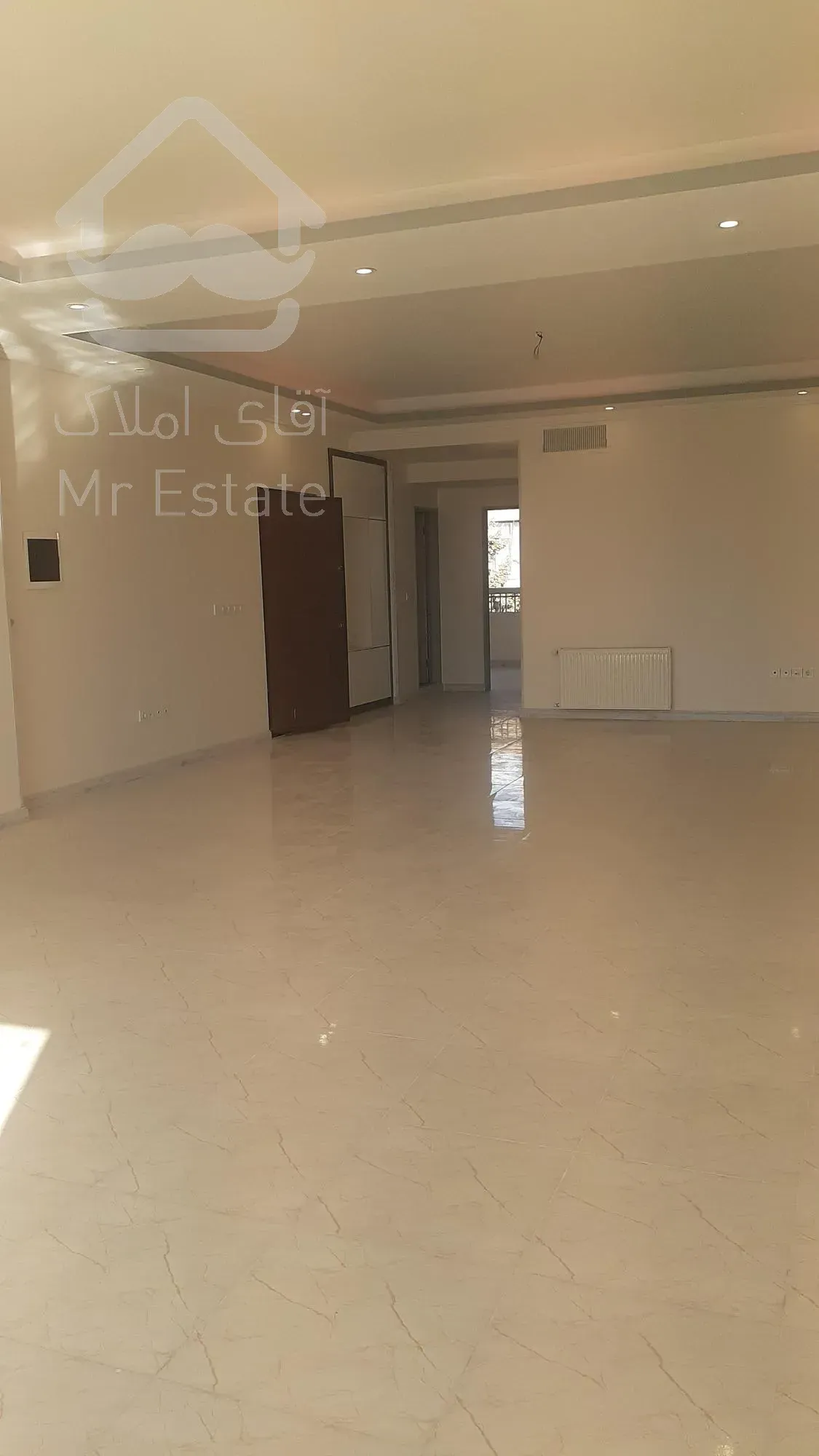 رهن و اجاره فوری ۲۲۰متر بنا اداری