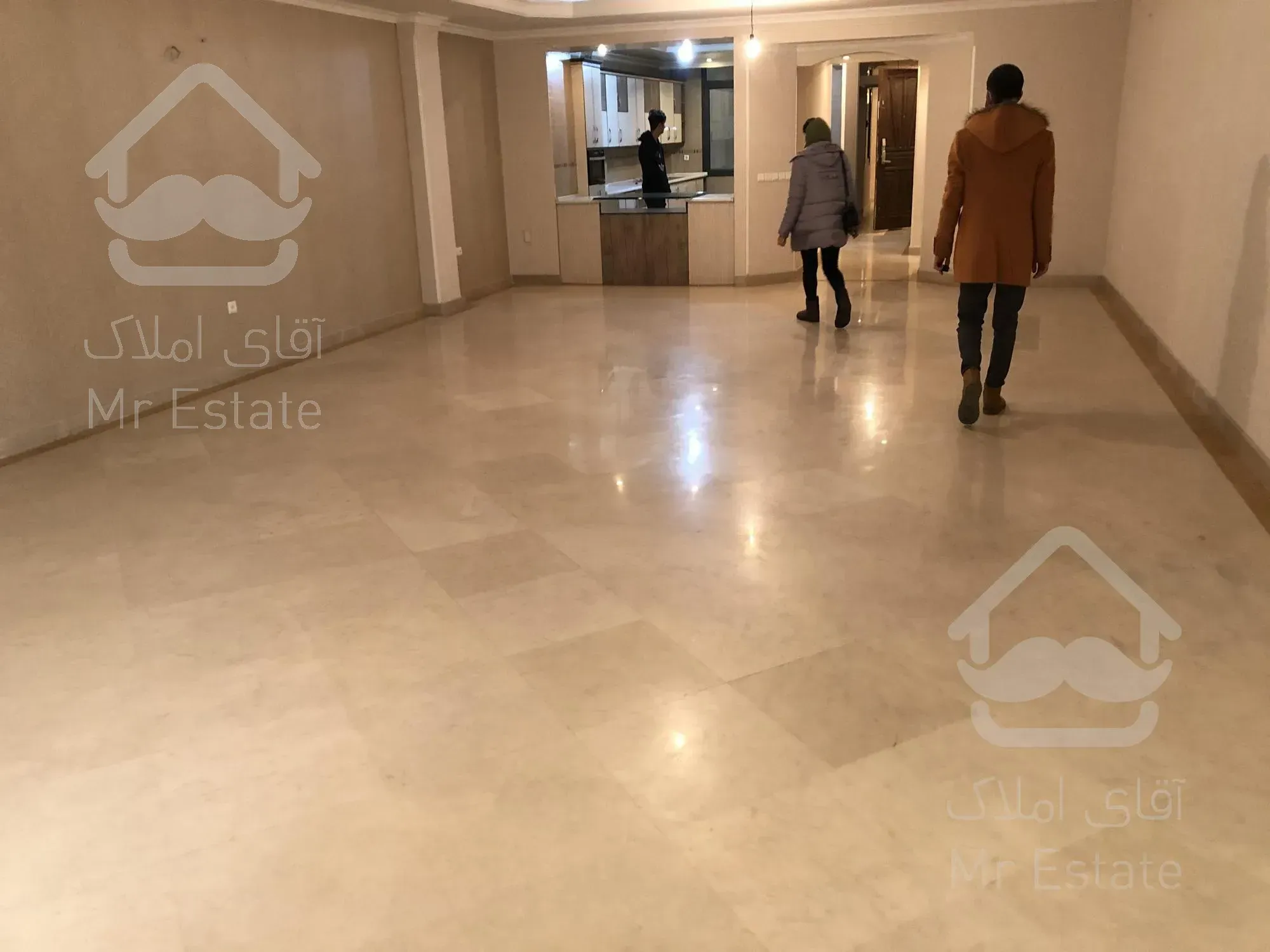 رهن و اجاره آپارتمان ۲۲۰ متری ۳ خوابه کامرانیه