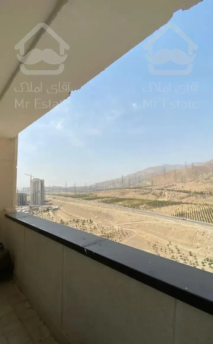 ۱۵۷ متری لابی ۲۴ ساعته سه خوابه همراه حمام مستر