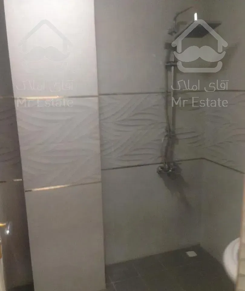 125متر 3خواب پاسداران رو به آفتاب