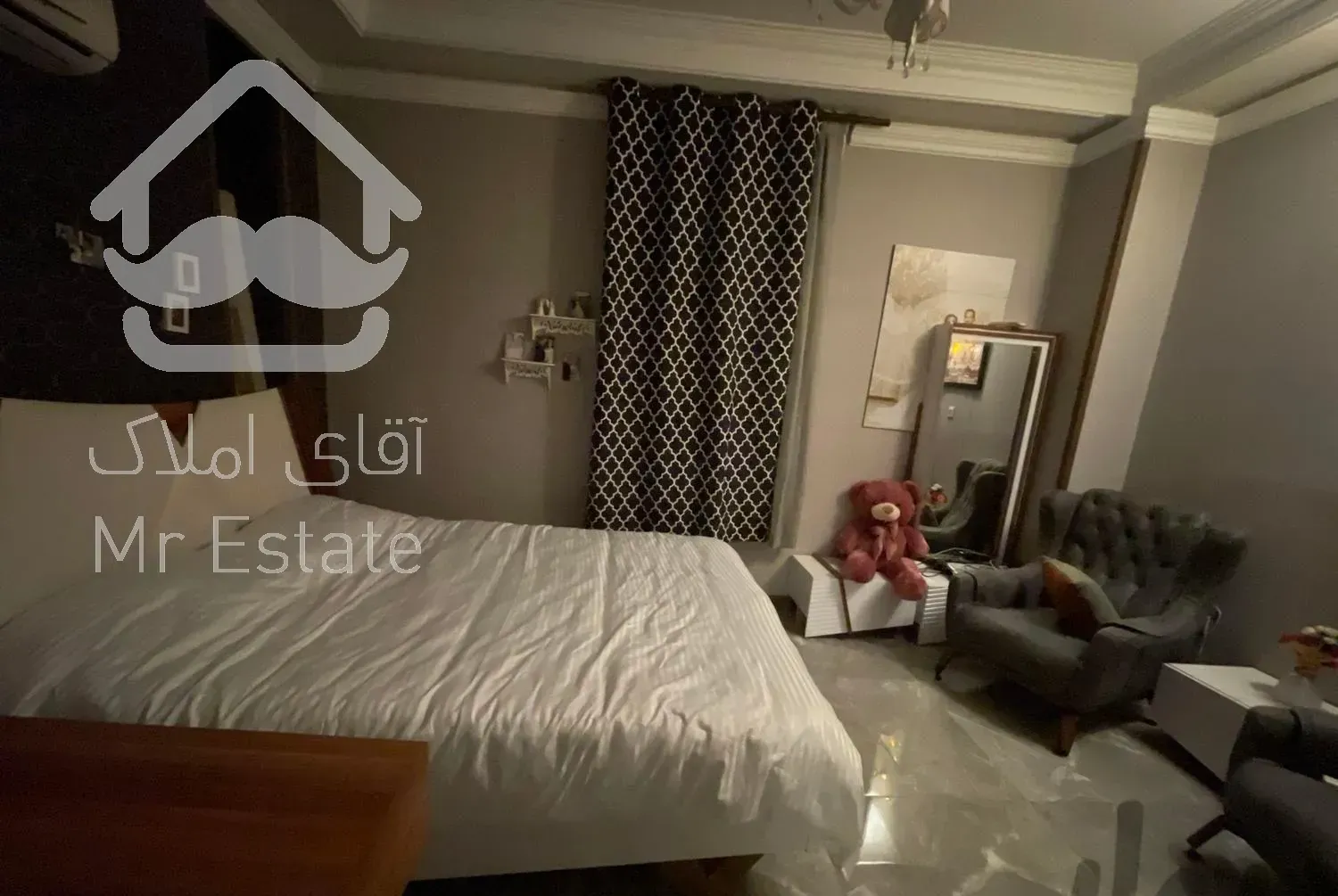 آپارتمان ۱۳۰ متری فول امکانات