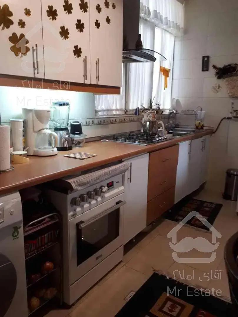 ۷۵ متر دو خوابه ؛ پلیس