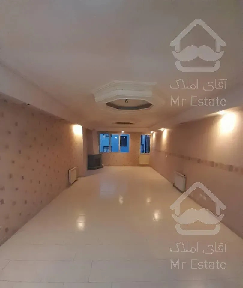 ۹۲متری*طبقه دوم سندی*تخلیه*بلوار پاستور آژیده