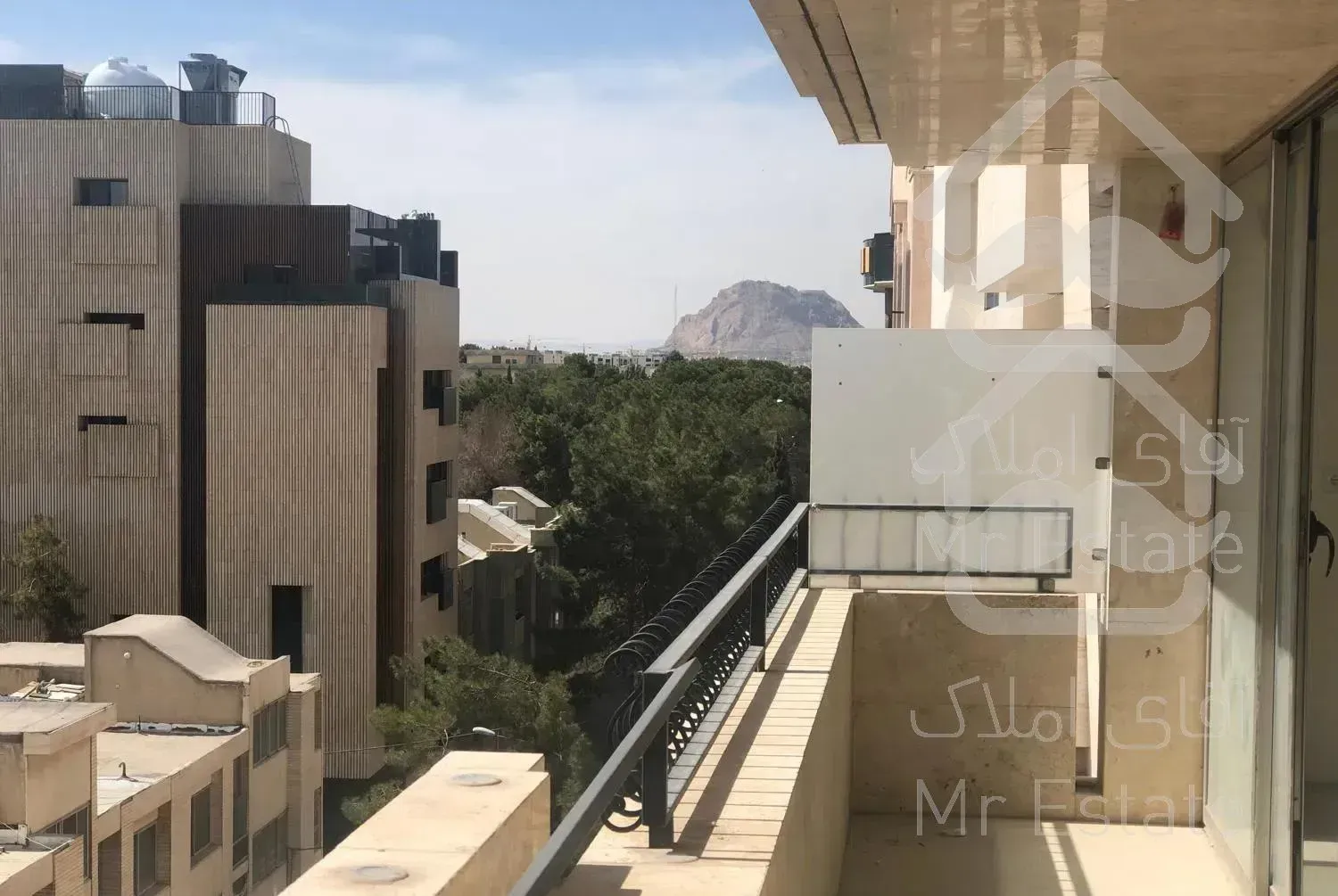 اپارتمان۲۳۰ متری سه خواب ملاصدرا