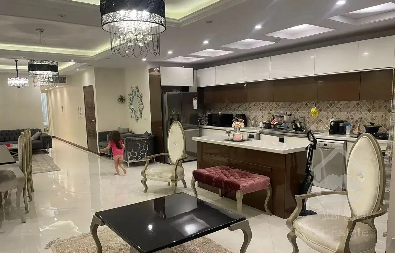 ۱۲۲ متر تاپ لوکیشن فول