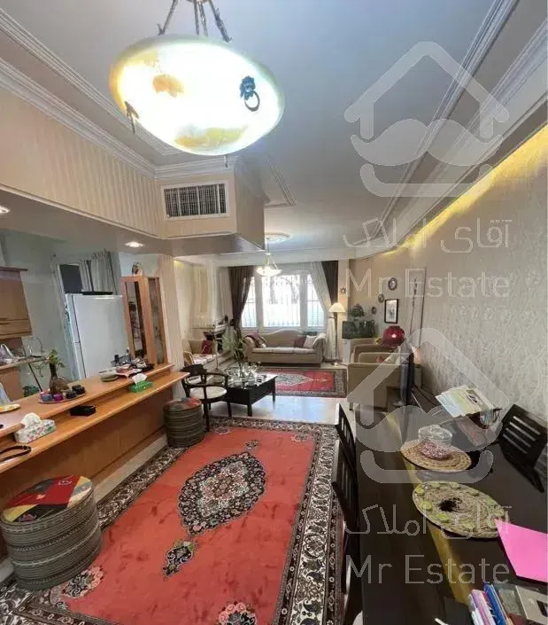 ۱۰۰ متر با ۱۵ متر پاسیو و ۶ متر تراس