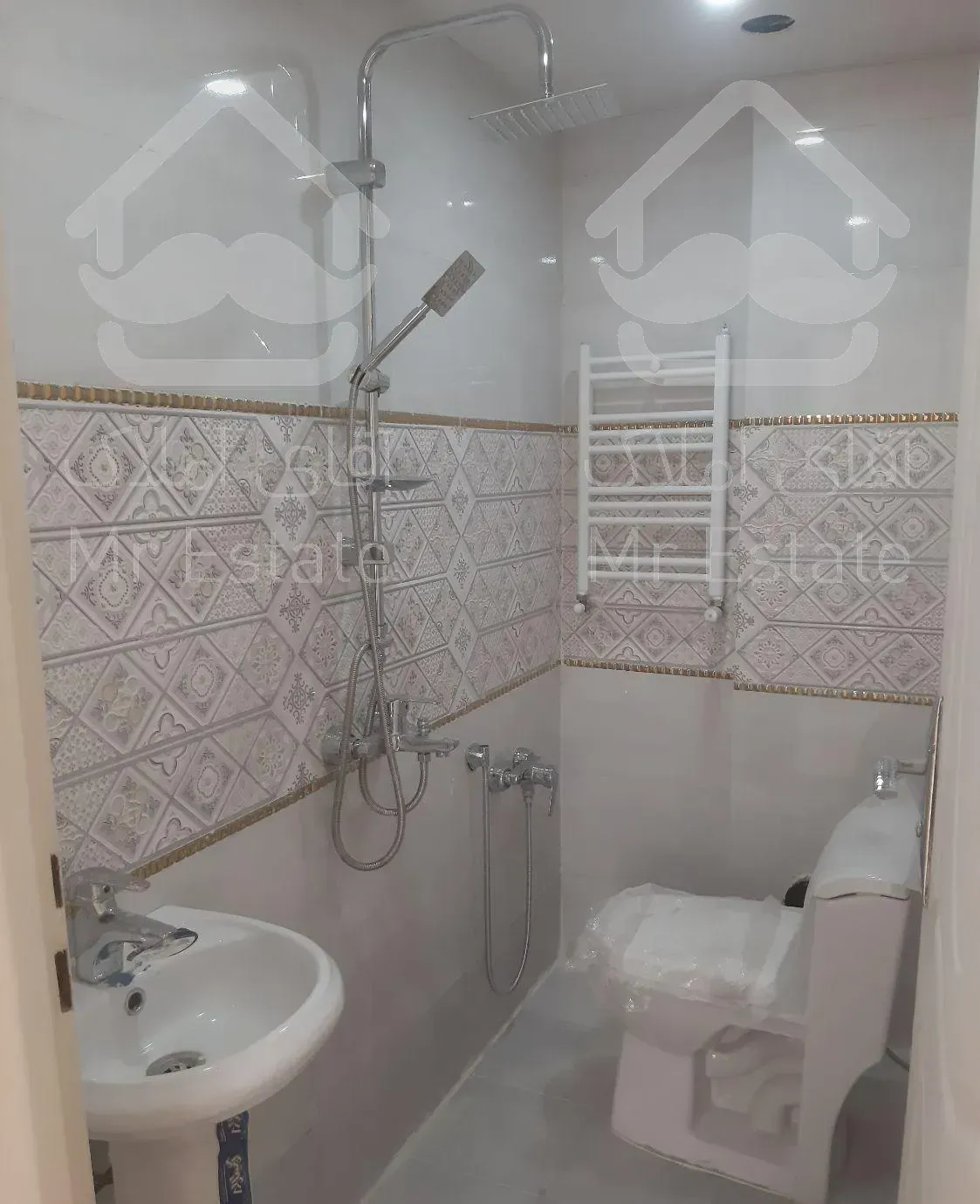 ۱۲۰متر دوخواب با پارکینگ