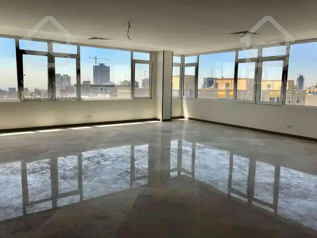 ۲۱۵ متر  اداری  سرتاسر پنجره