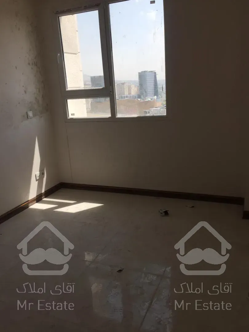 فروش یک واحد مسکونی به متراژ۱۴۰متر طبقه ۱۹