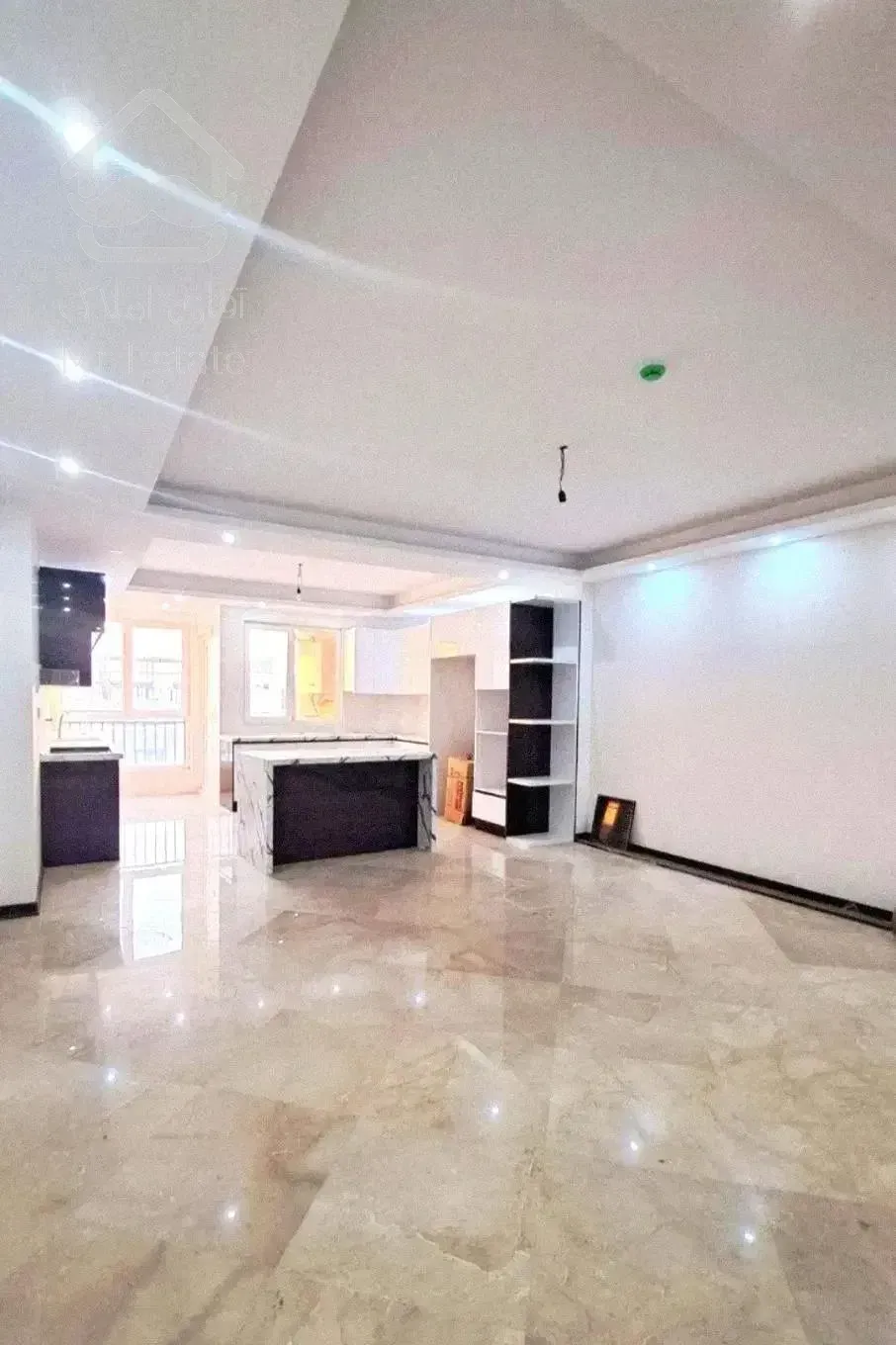 ۱۰۰ متر/۲خواب/دو پارکینگ سندی/شمال ظفر