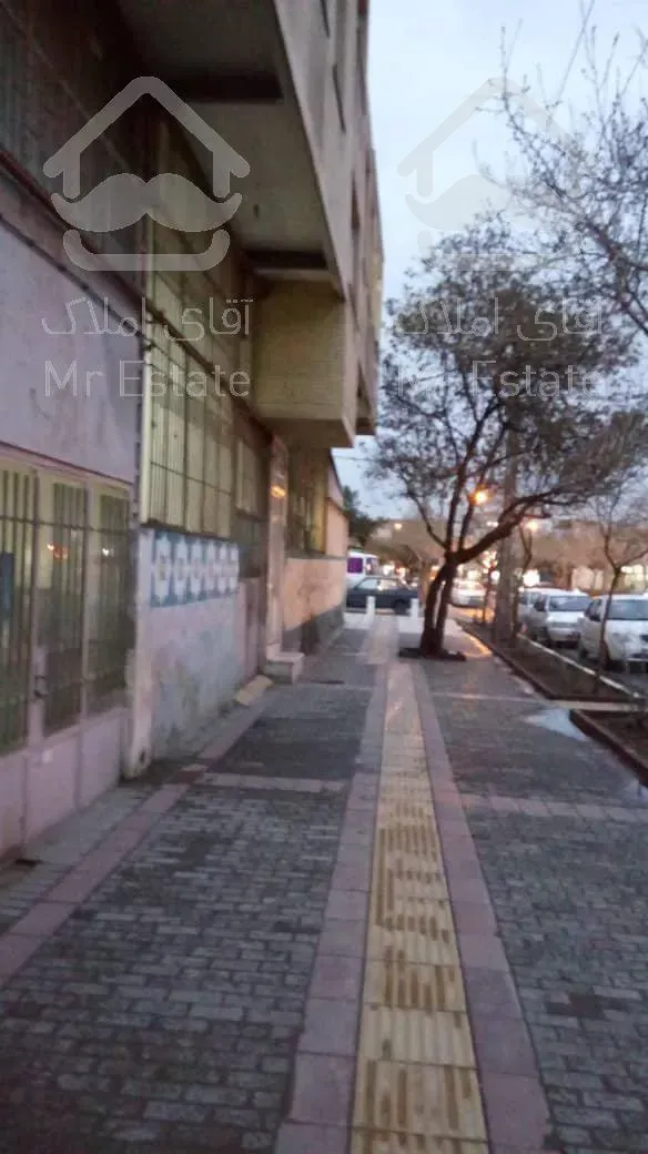 کارخانه صنعتی فعال با بیش از ۳۵ سال سابقه در زمینه قالبسازی صنعتی