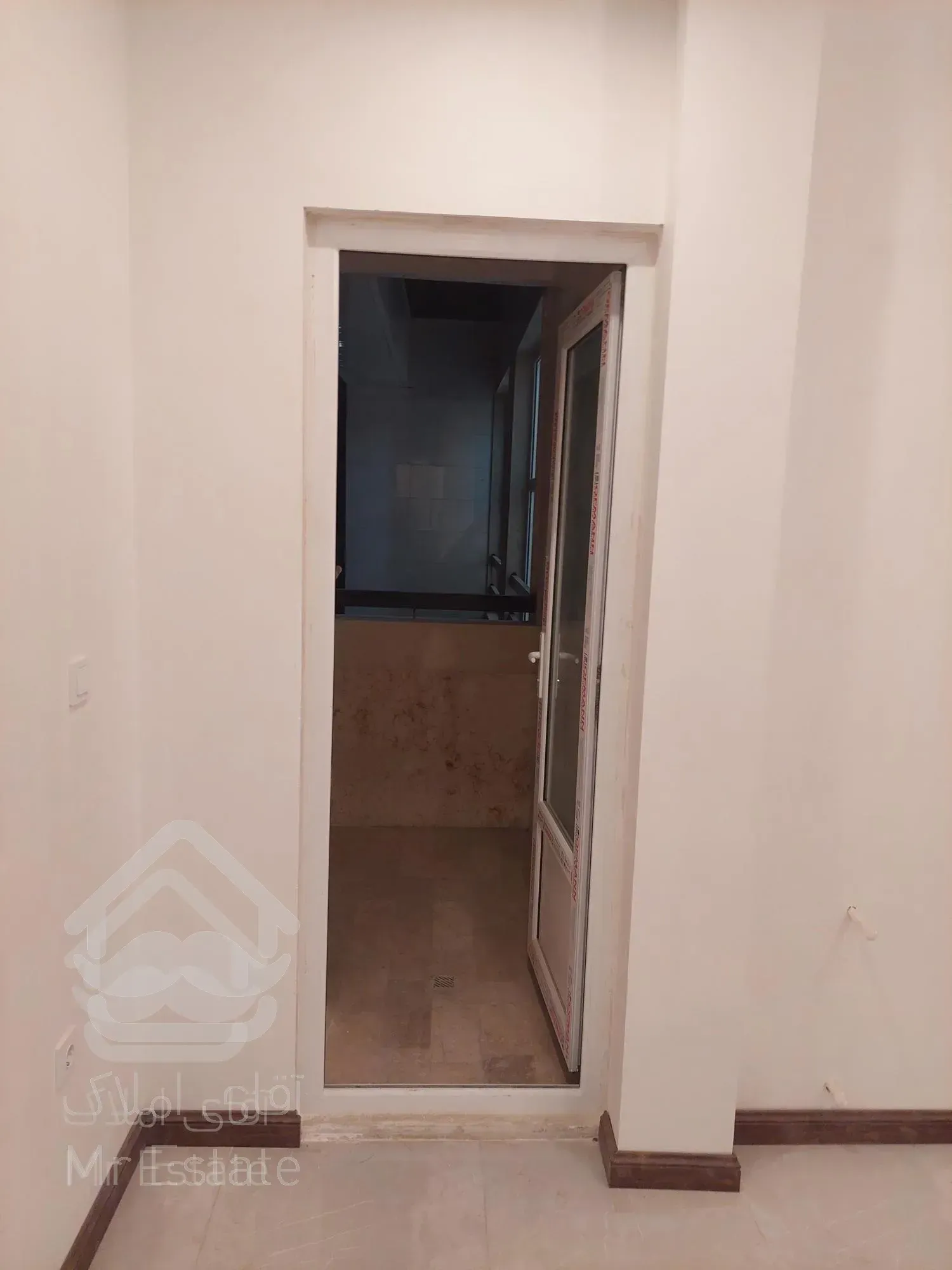 ۱۱۸متری فول اشتراکی