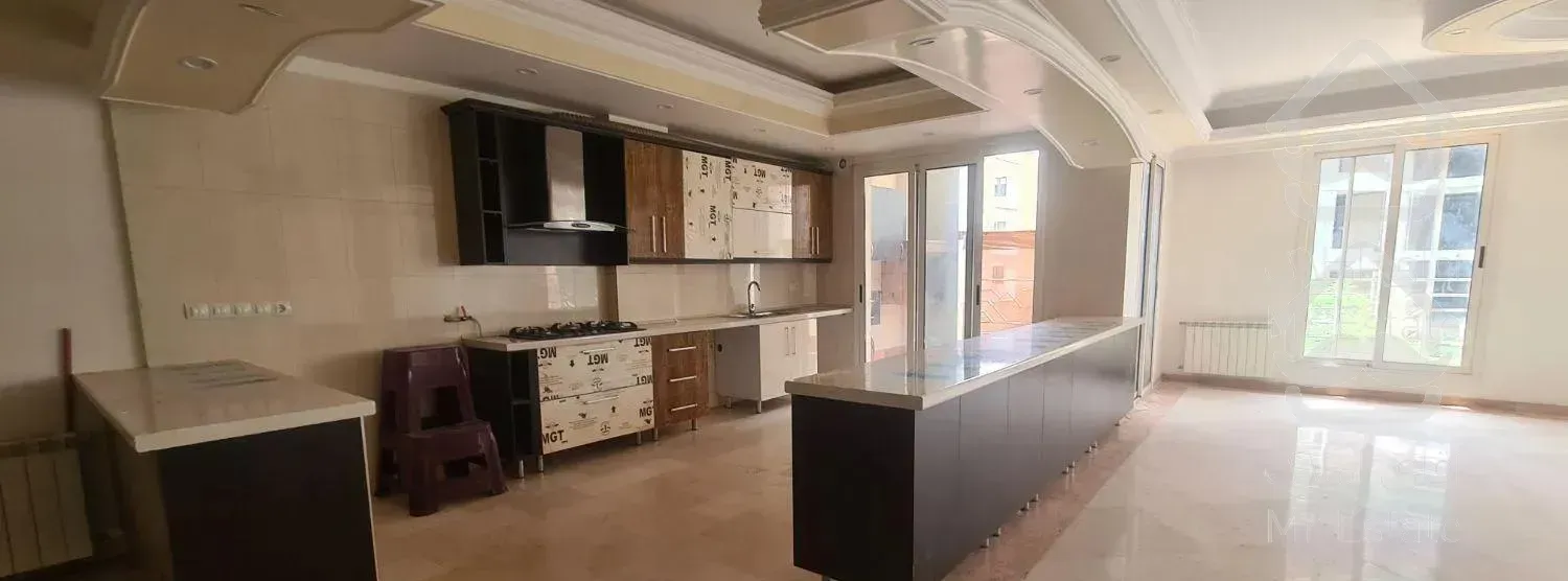 ۲۰۰متر آپارتمان ازگل فروشی