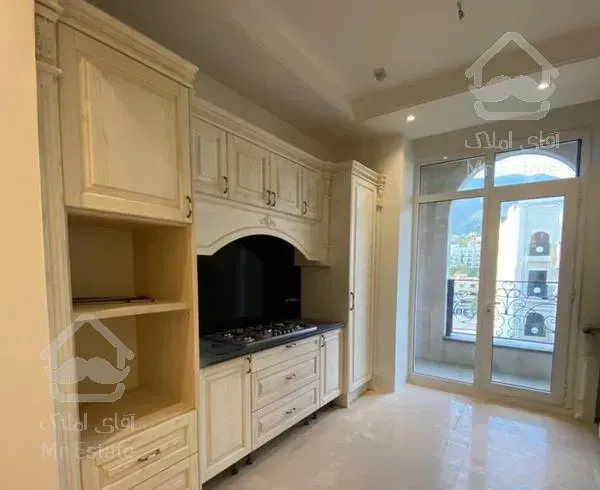 آپارتمان ۱۶۰ متری