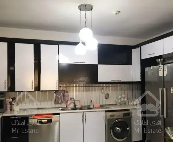 آپارتمان 133متر عرصه360متر کوچه8متری