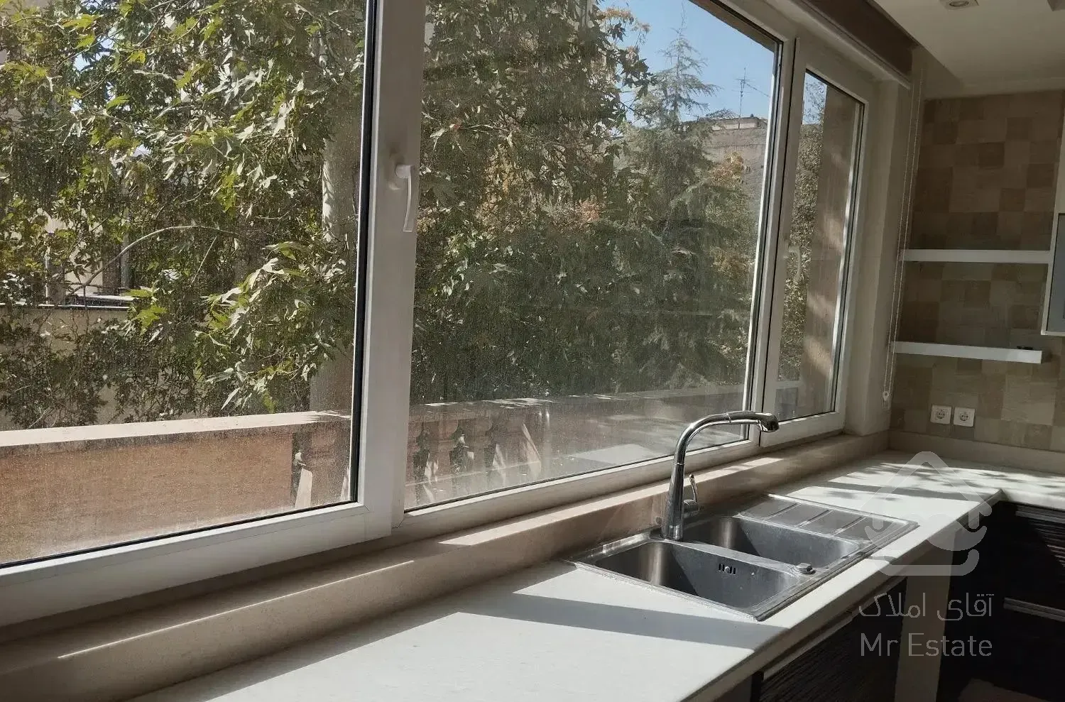 باغ فردوس-165متر-کلاسیک