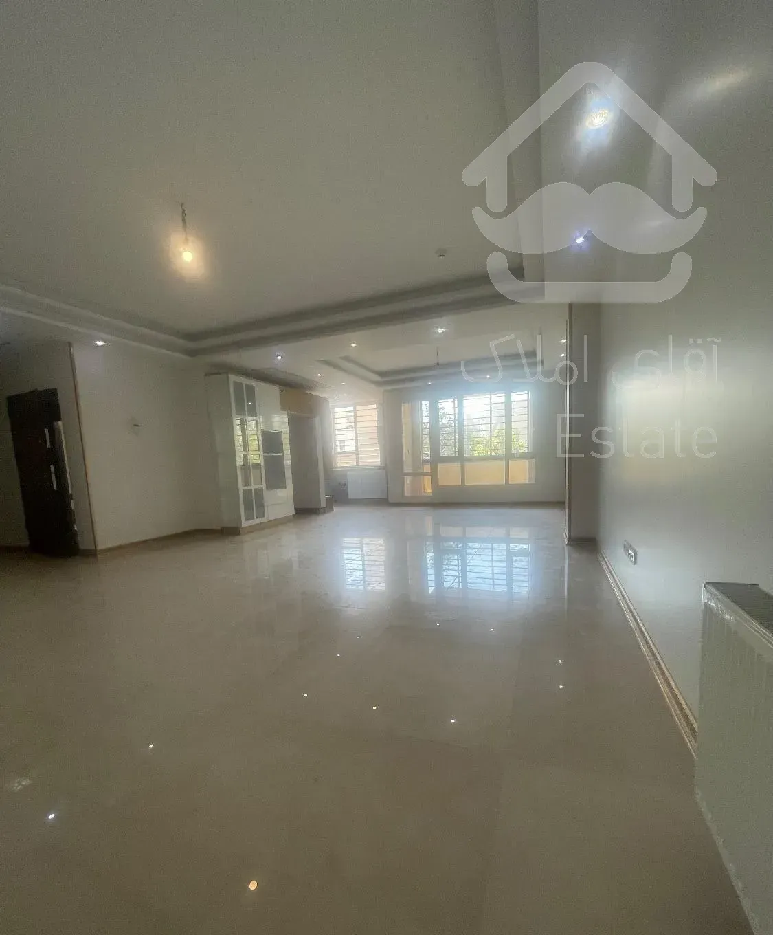 فروش آپارتمان/۱۳۰متری/سه خواب/پرنور/حکیمیه