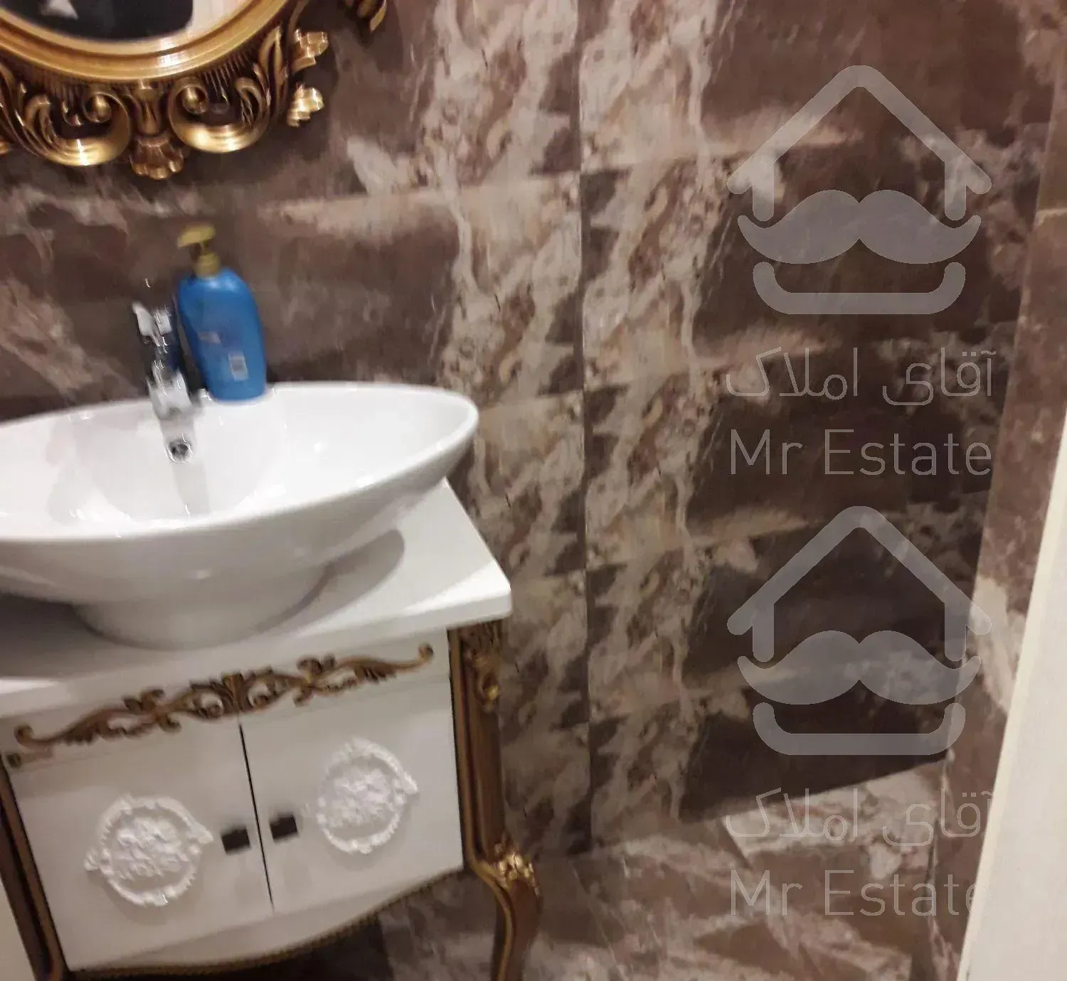 ۹۳متر نوساز فول سنایی ۲ خوابه حیاط خلوت