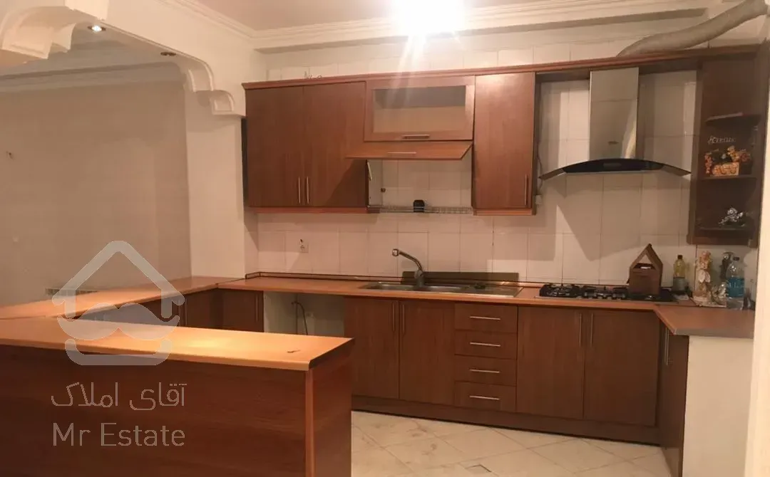 92 متر/ فول امکانات/ خوش نقشه/ همایون شهر جنوبی