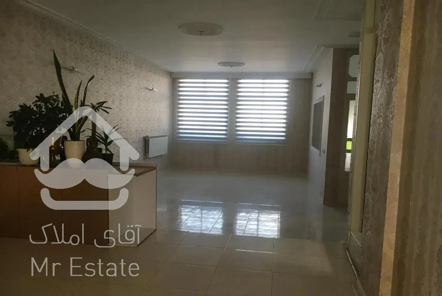 ۱۲۰متر اداری قلب شهرک راه‌اهن