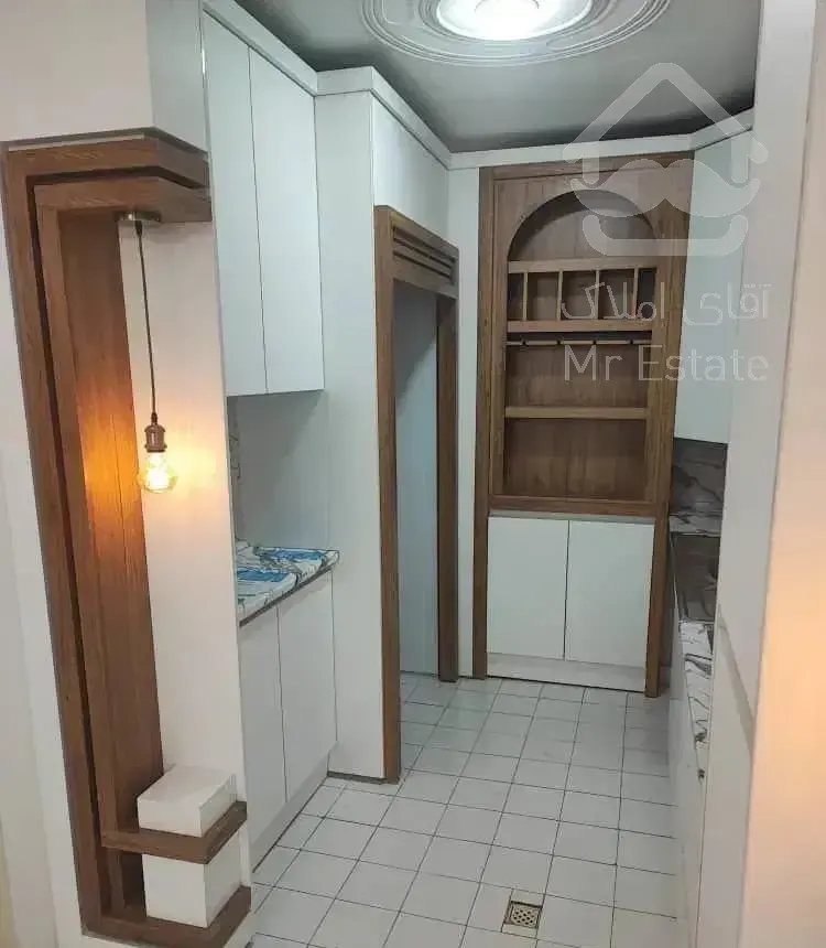 ۵۶متر طبقه اول پارکینگ دار(تک واحدی)