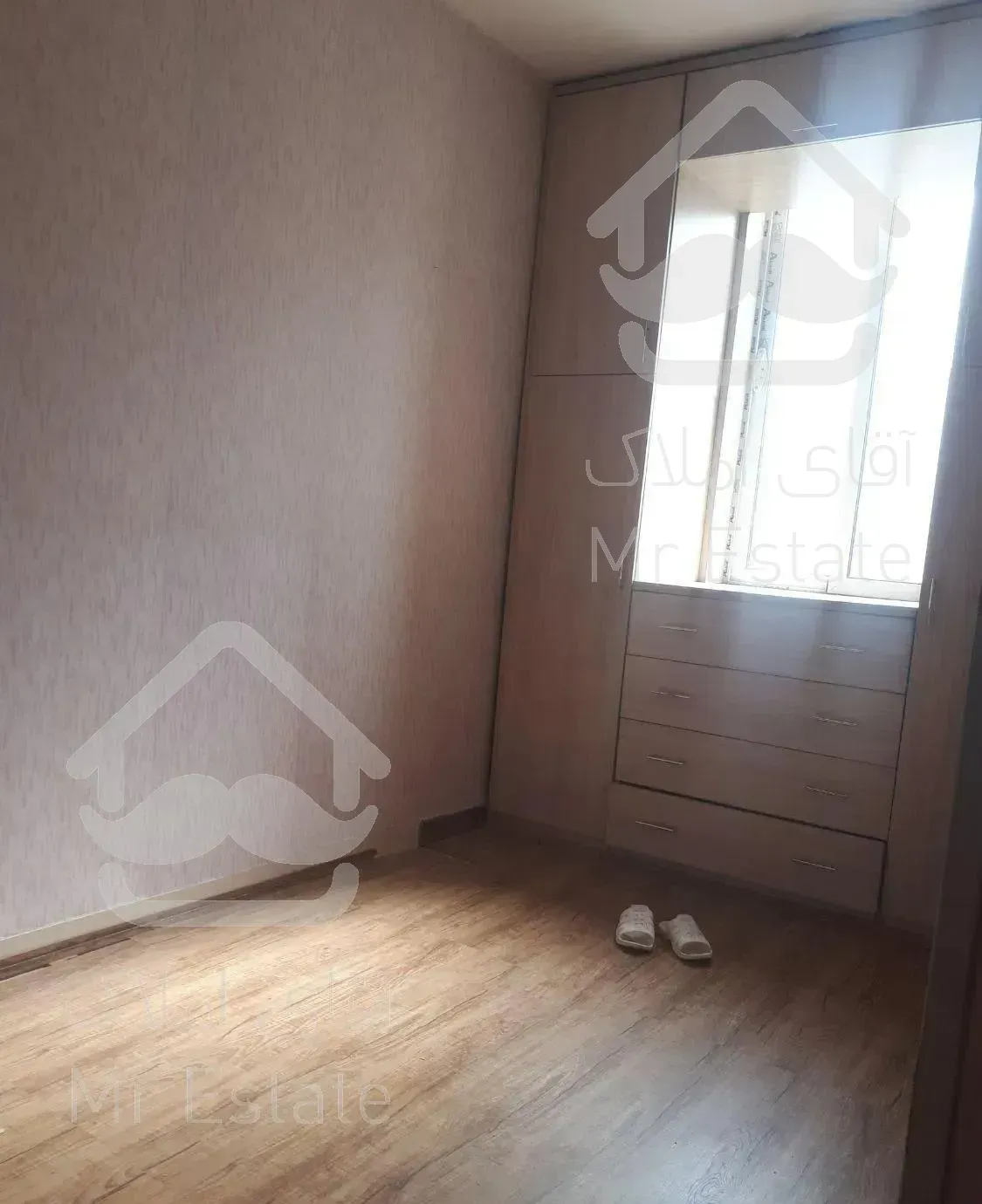 ۵۲متری با آسانسور زاهدگیلانی شمالی