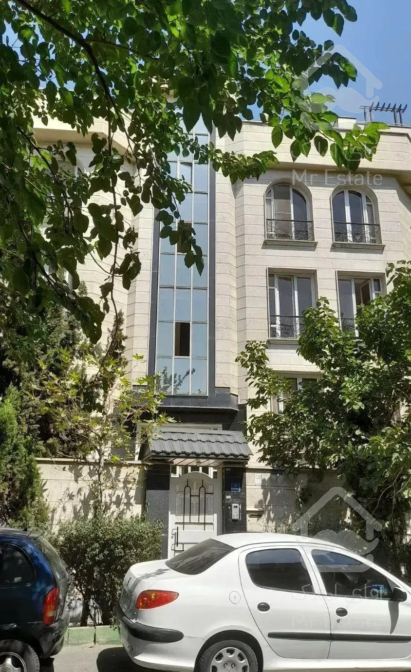 آپارتمان ۱۴۵ متری نیاوران کاشانک