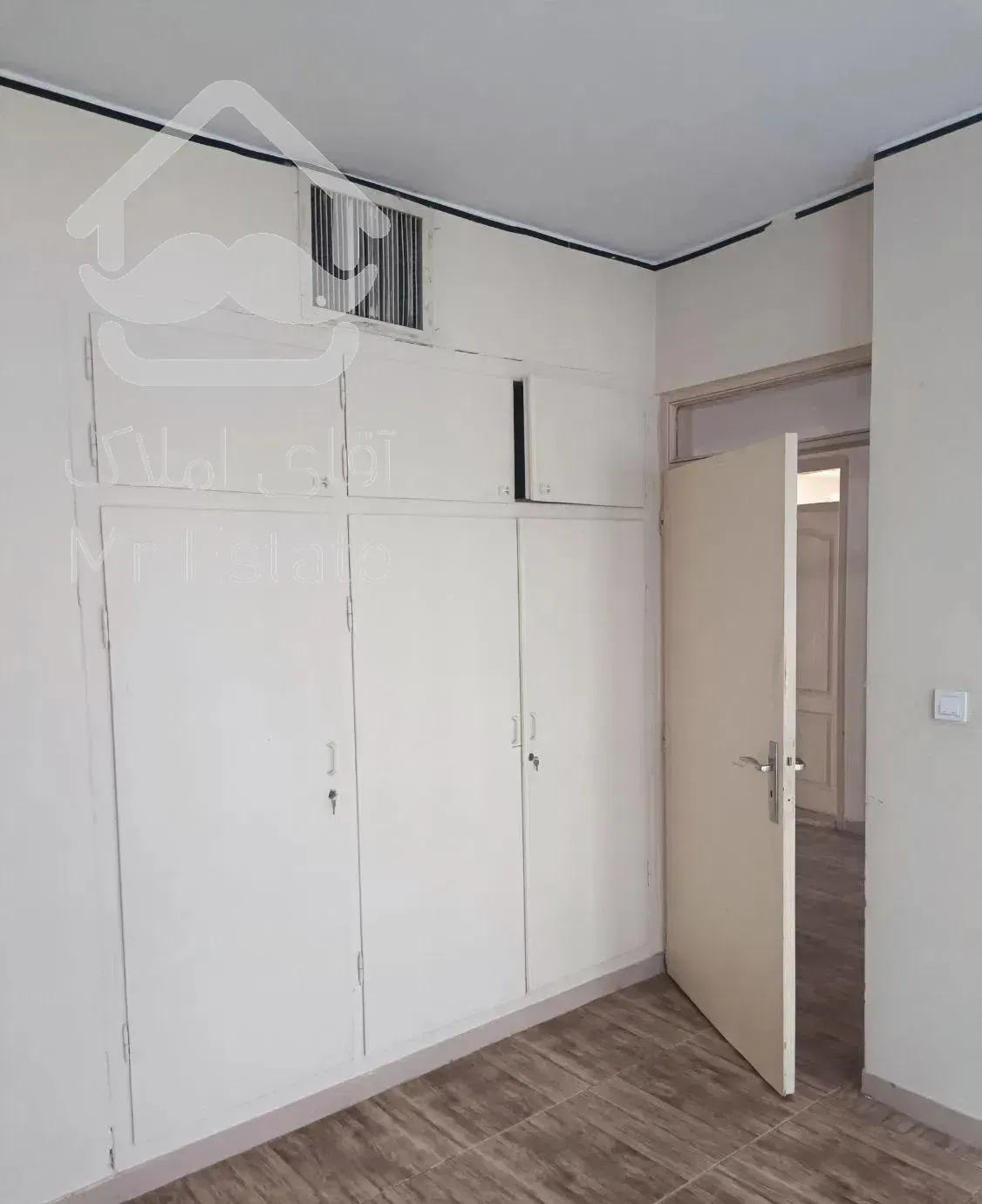 ۲۰۰متر.چهار خواب.خ سربداران