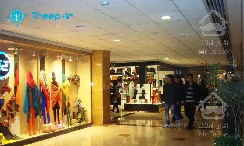 ۴۹متر/تجاری نیاوران/روبه روی پله برقی/دونبش