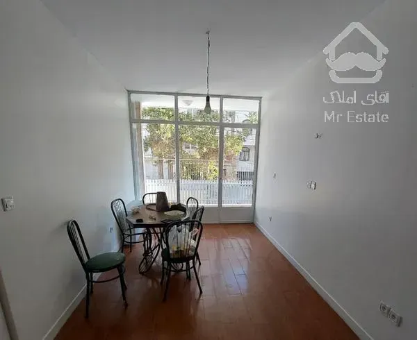 گیشا ۱۶۰ متری نزدیک‌ پارک گفتگو