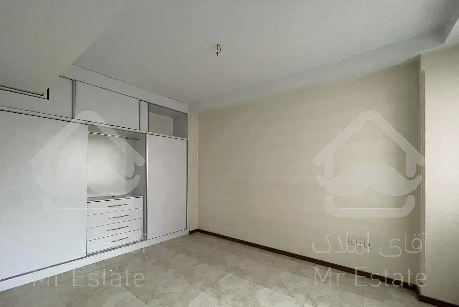 ۷۶متر/شیک و تمیز/۴سال ساخت/قائم مقام