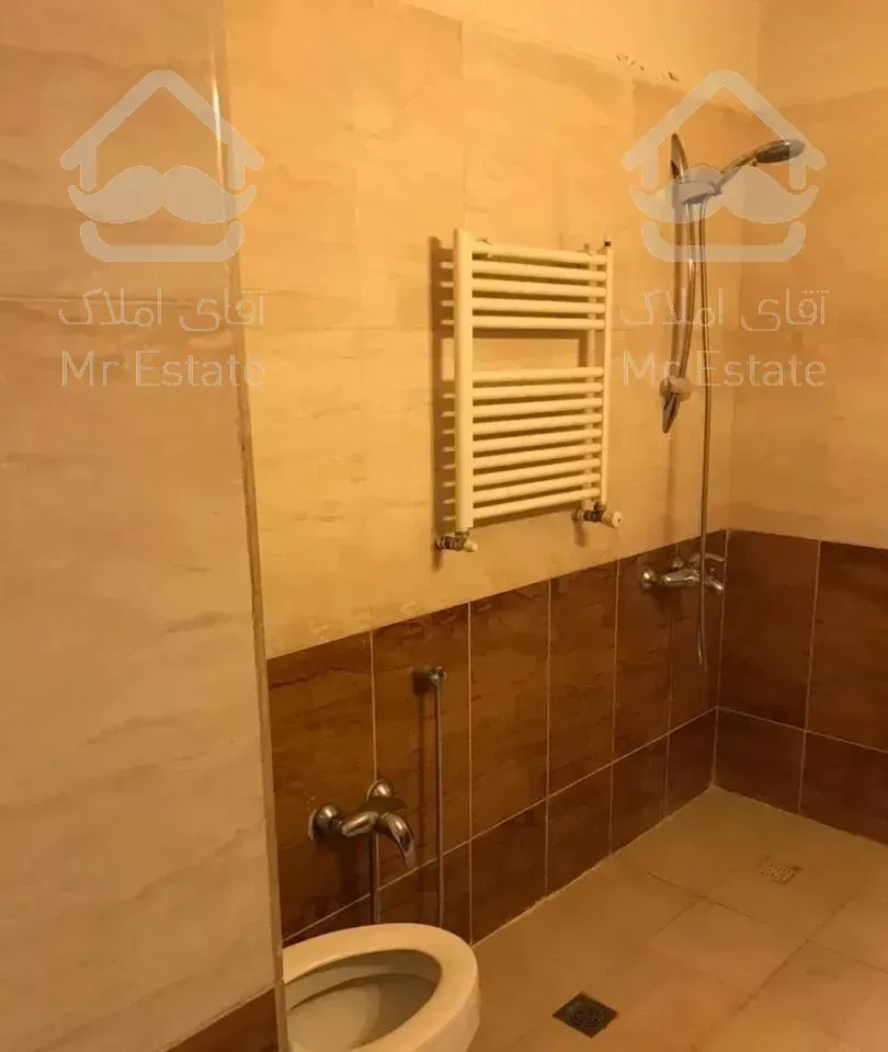 ٢ خوابه دریاچه