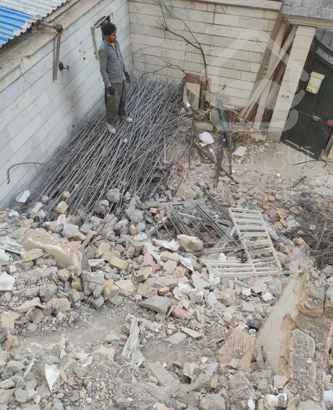 تخریب و بازسازی ساختمان