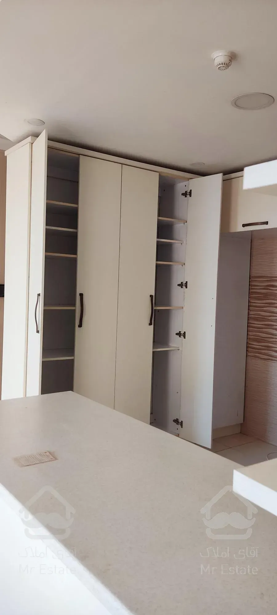 آپارتمان 120 متری سه خوابه سرداران