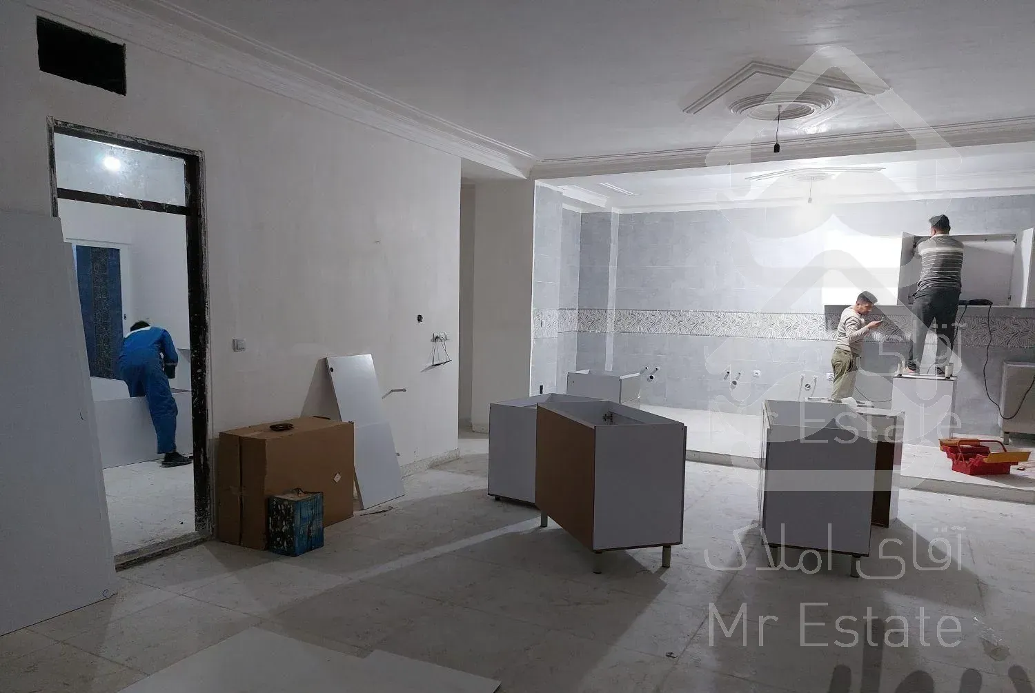 ساخت و تعمیر و جابه جایی انواع کابینت و کمد و...