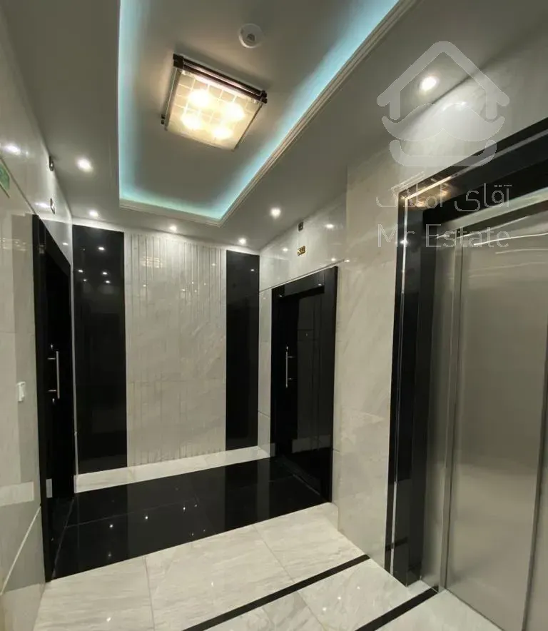 آپارتمان در موقعیت اداری ۱۳۷ متری