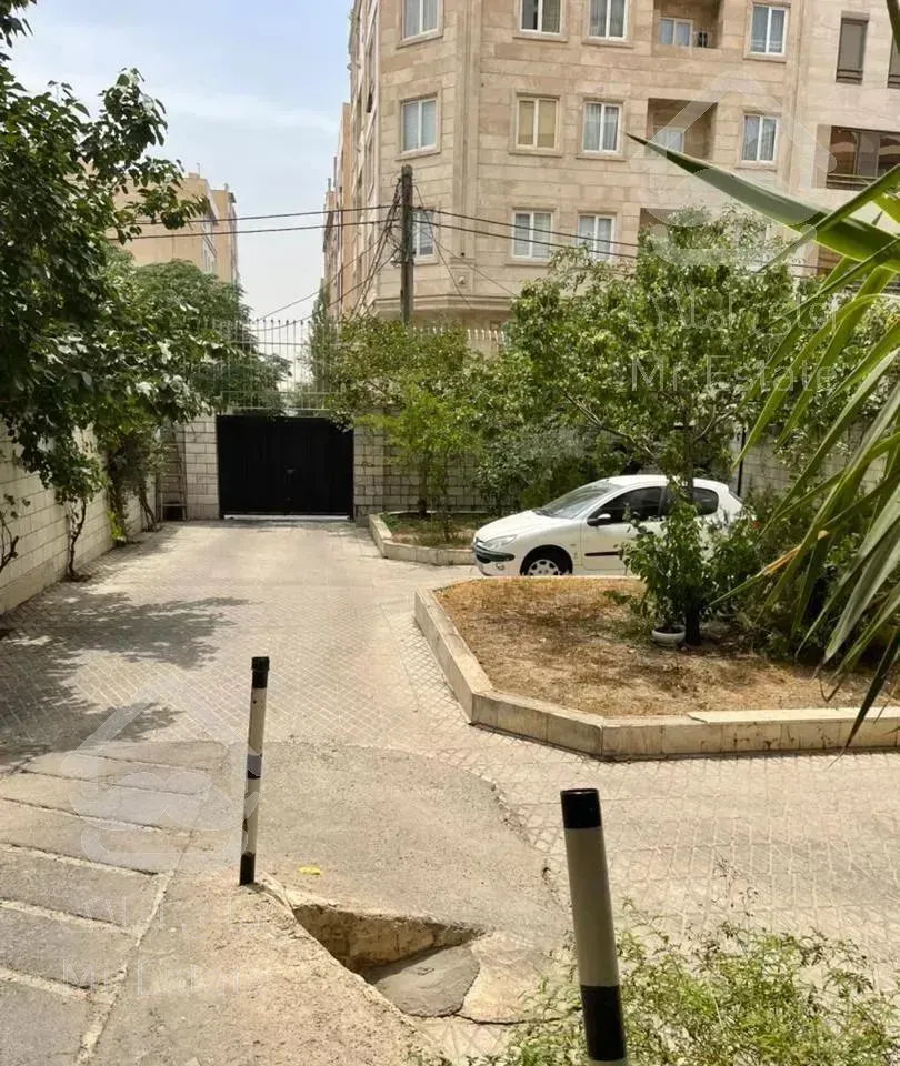 آپارتمان ۱۵۴ متر سه خوابه ، پنج پله بالای همکف