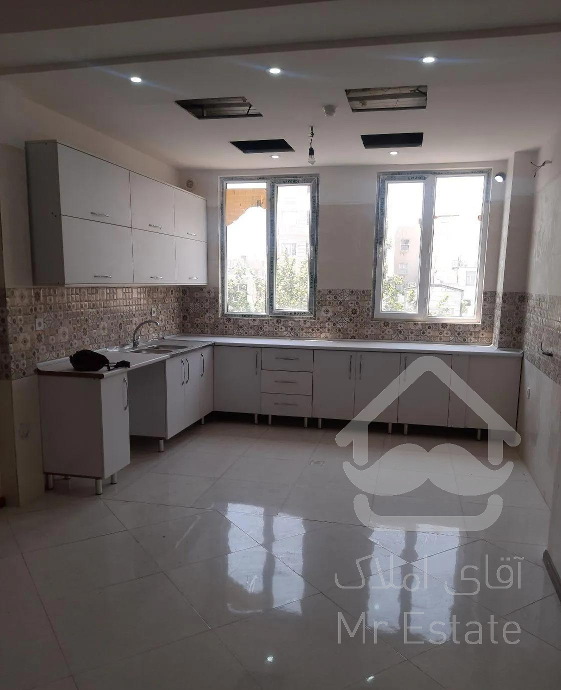 آپارتمان ۱۰۰ متری شیک