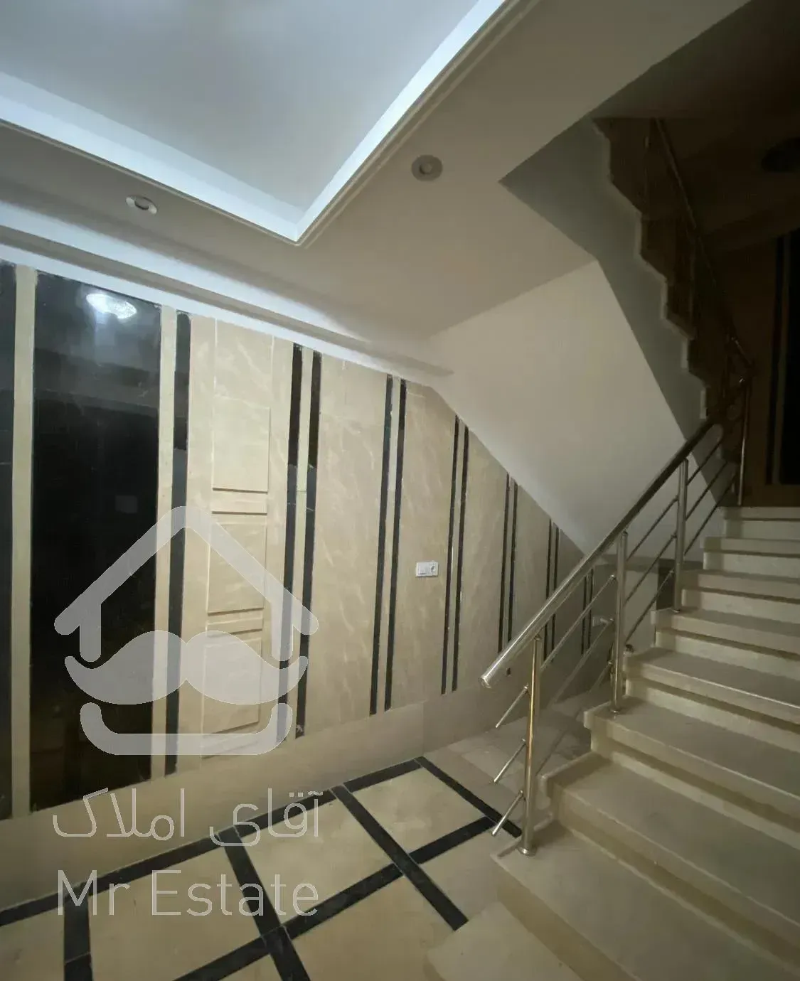 ۹۶ متر فول تکواحدی