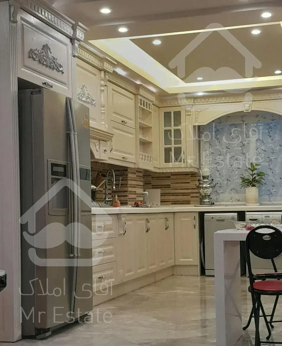 دوبلکس نوساز وبسیار تمیز چهار خوابه فول با جکوزی