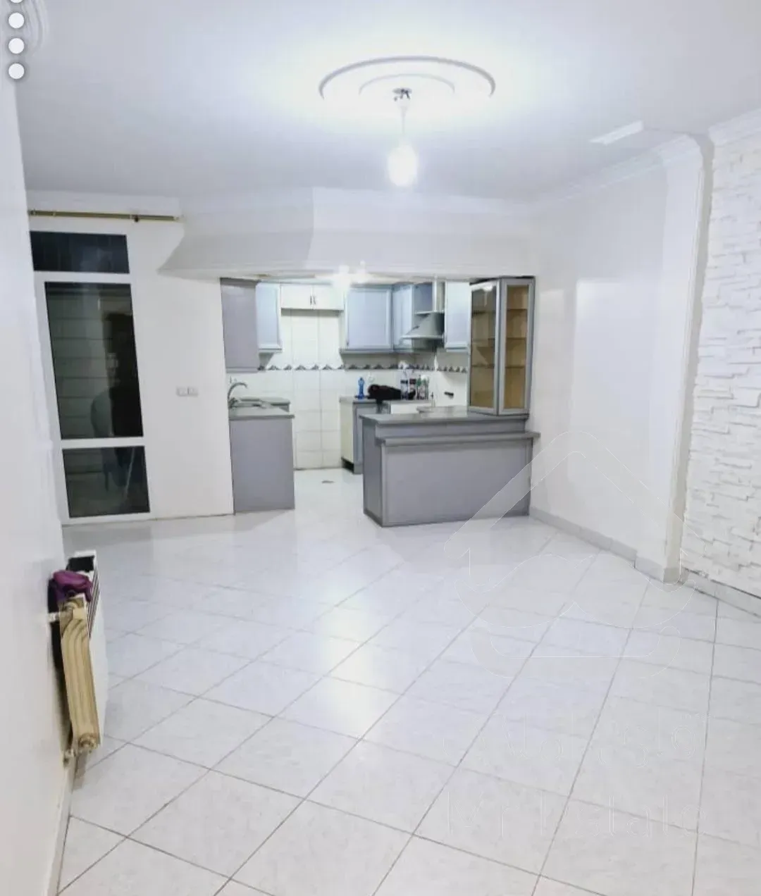 نارمک/۵۵ متر/میدان ۹۰/ بن بست دنج/ روبه افتاب